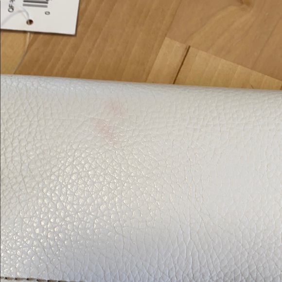 Villager ‘It Wristlet’ - Picture 9 of 10